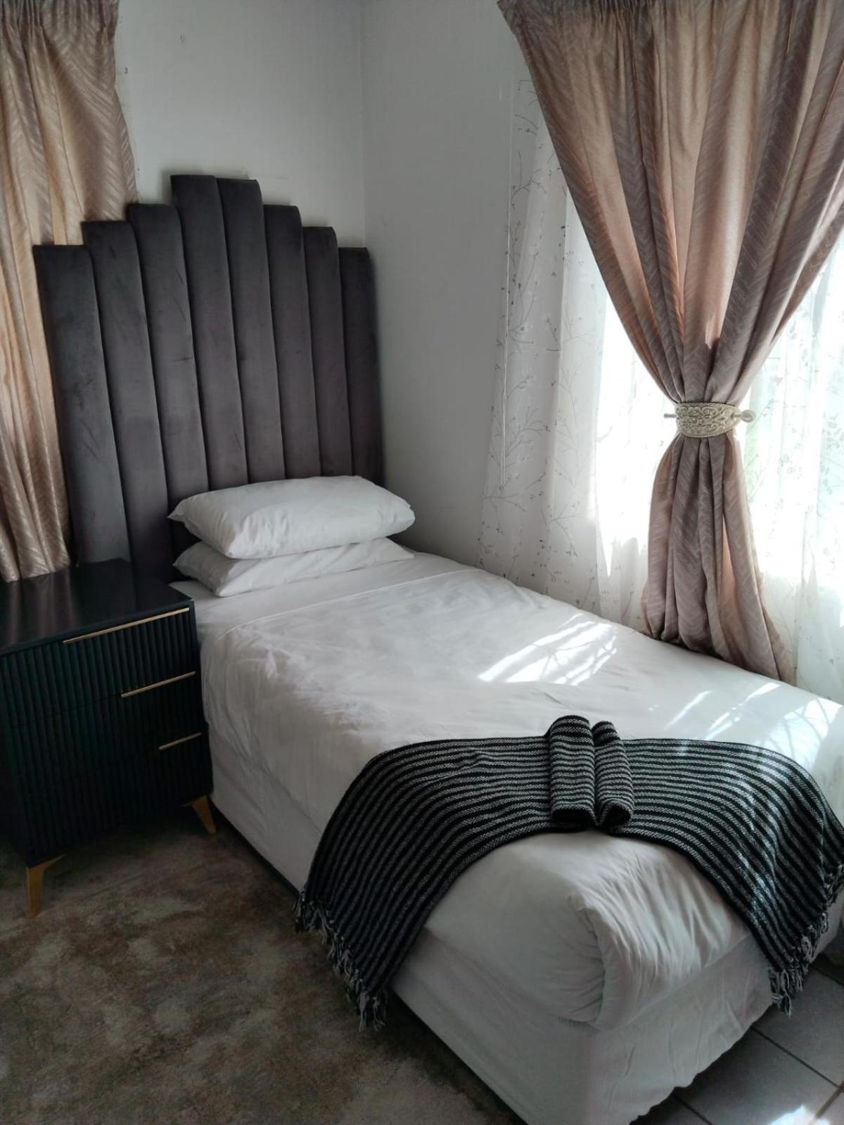 Oak Gardens Bed And Breakfast Ньюкасл Экстерьер фото